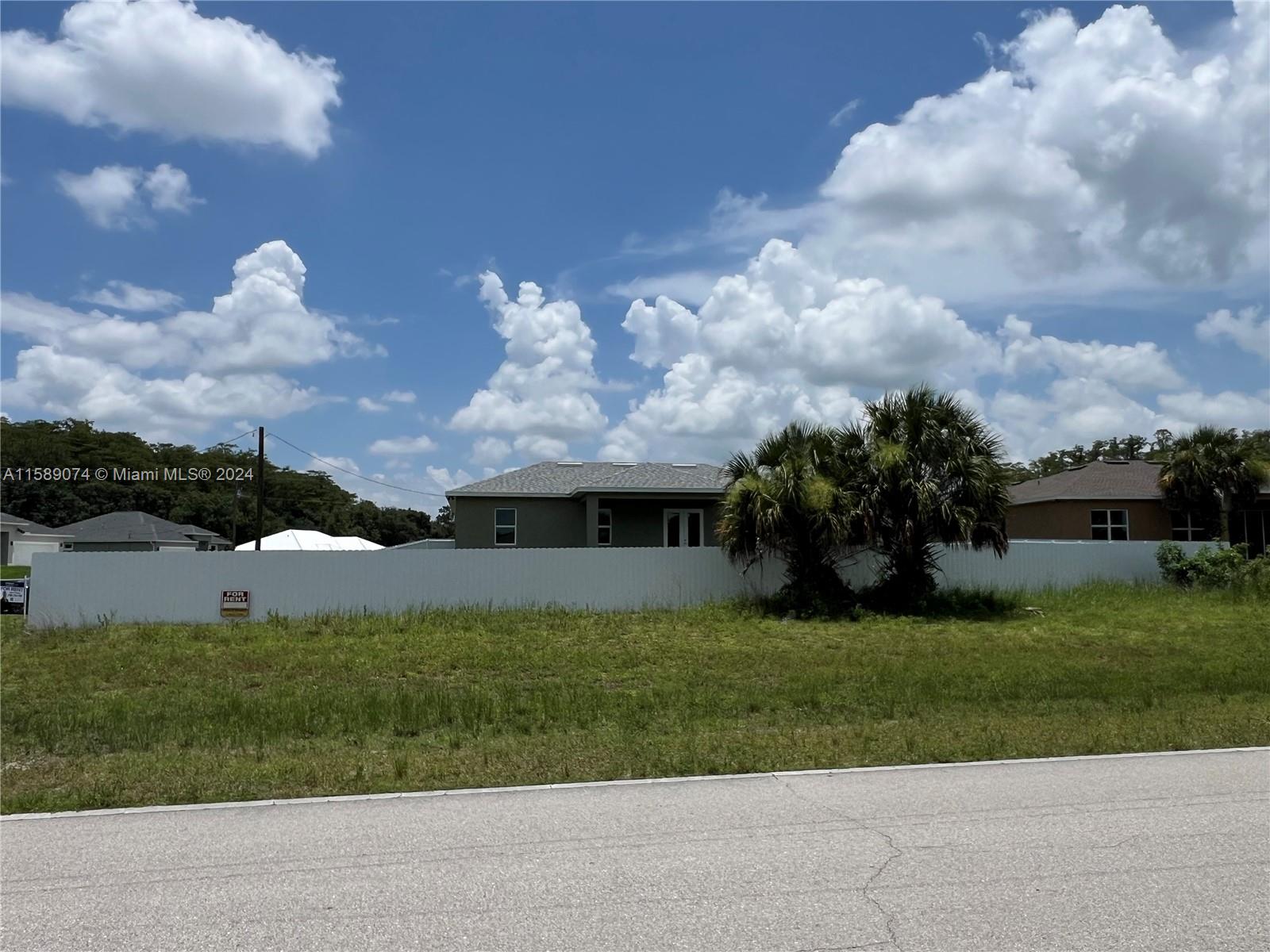 PORT LABELLE - Residential Lease