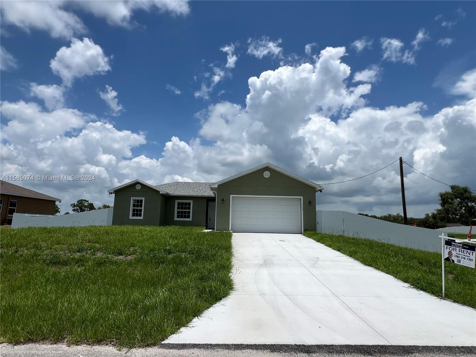 PORT LABELLE - Residential Lease