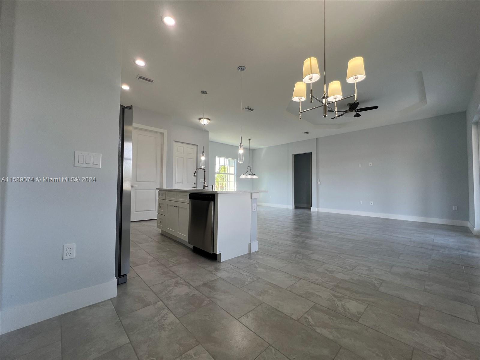 PORT LABELLE - Residential Lease