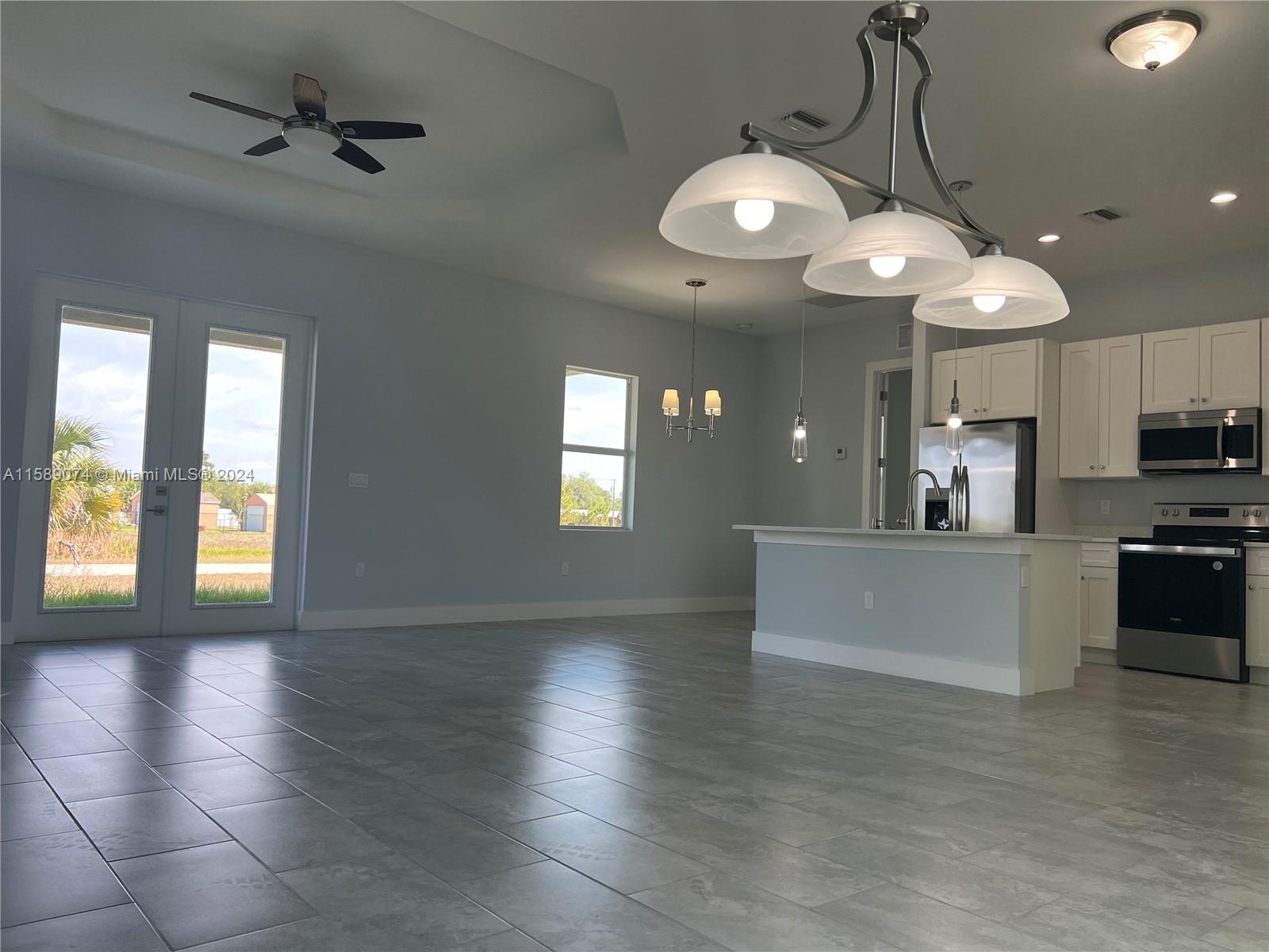PORT LABELLE - Residential Lease