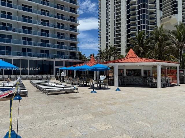 The Aventura Beach Club - Residential