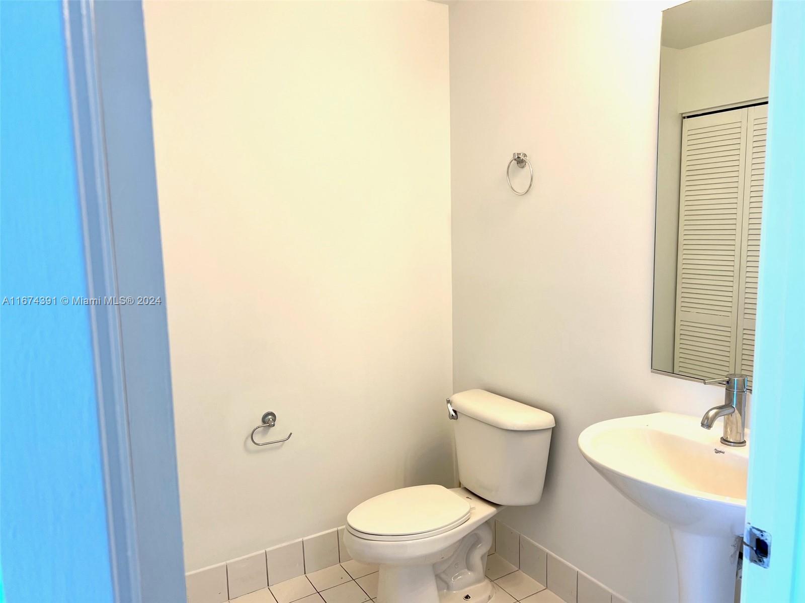 MARINABLUE CONDO - Residential