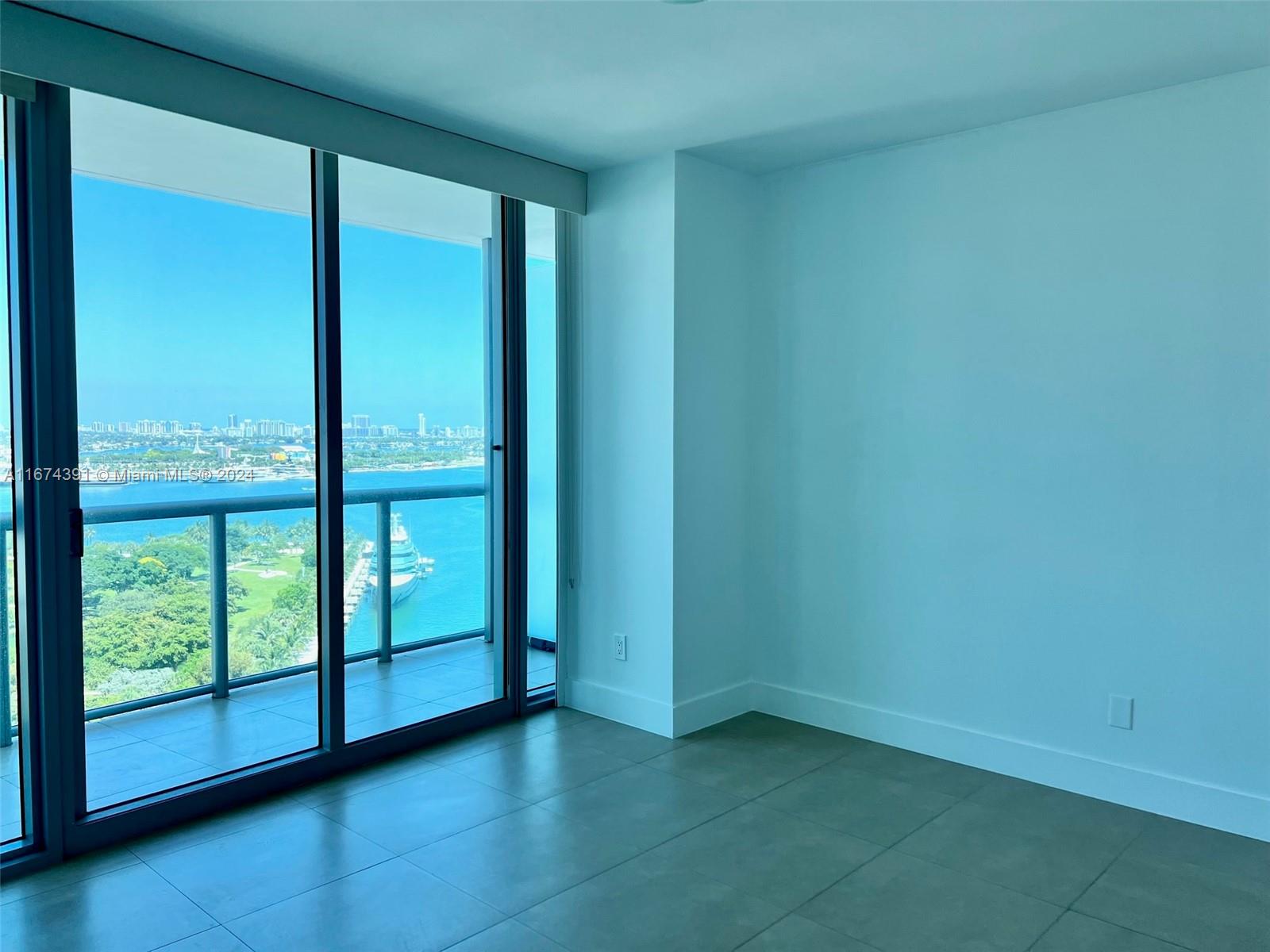 MARINABLUE CONDO - Residential