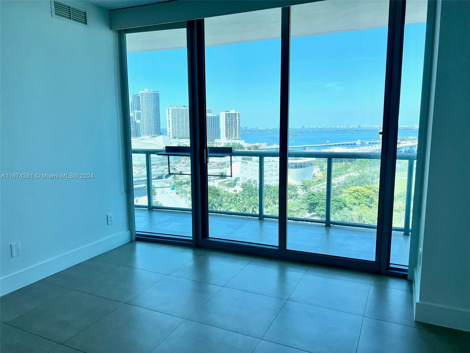 MARINABLUE CONDO - Residential