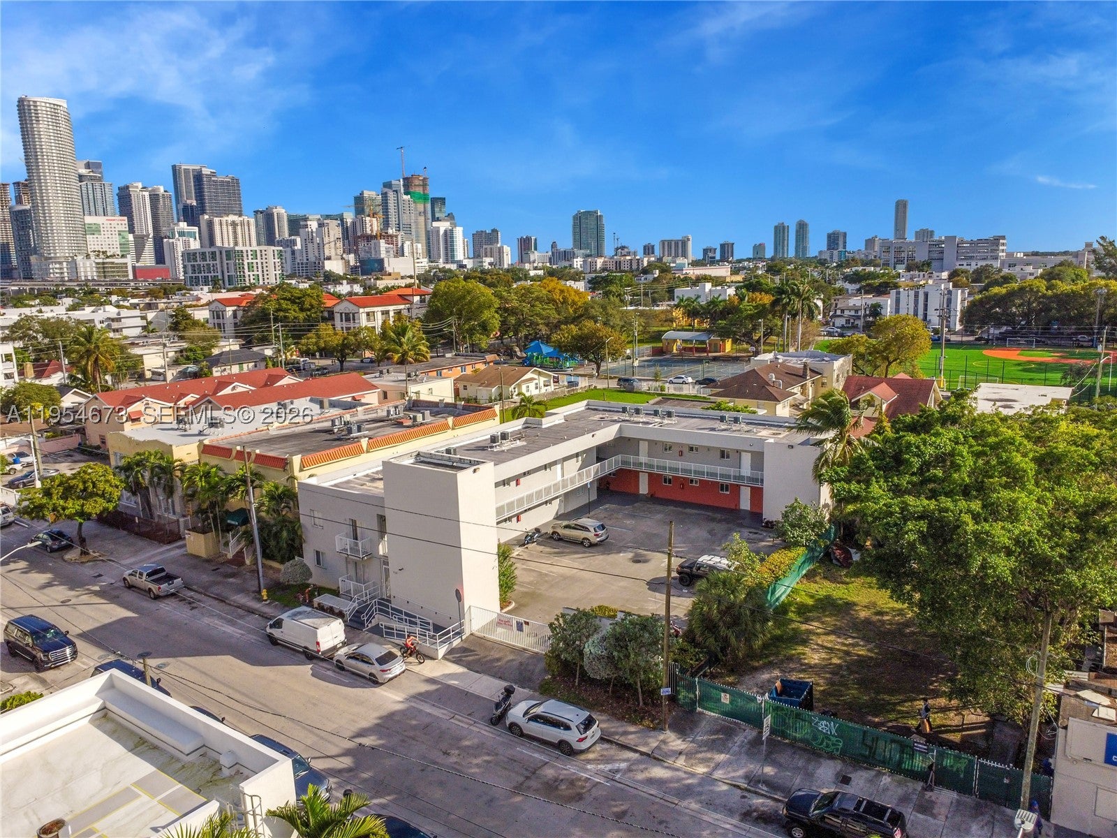 750 SW 2nd St