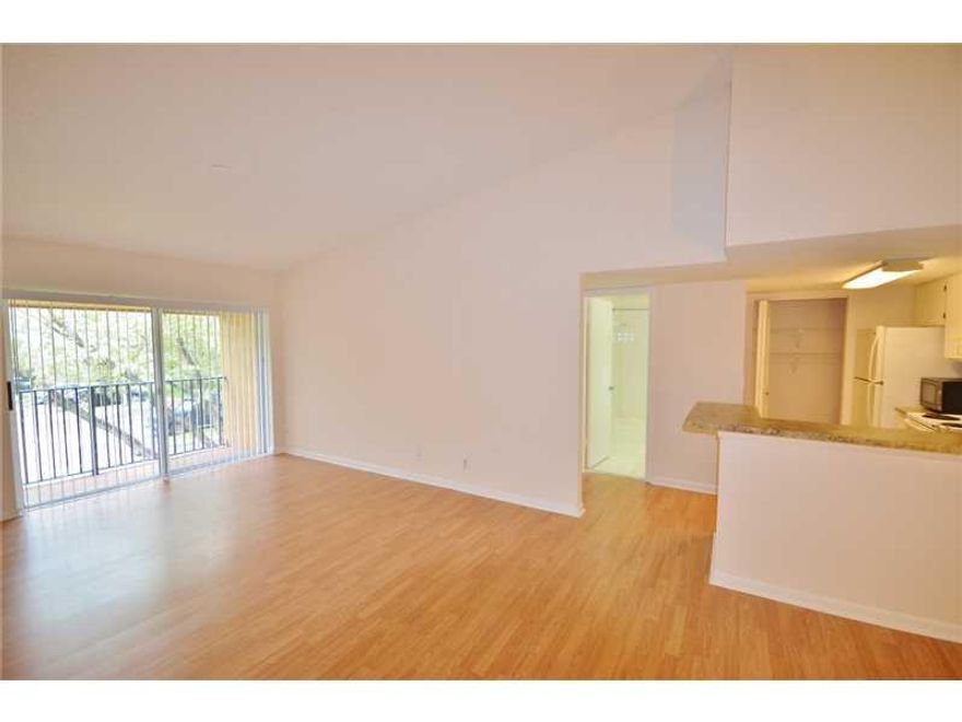 Welcome to your new apartment !! Amazing 2bd/2ba for rent in the beautiful community of Lakes of Jacaranda.Freshly painted interior,new kitchen counter tops,refreshed cabinets,laminate floors and complete with washer and dryer.These arejust some of the wo nderful features of this roomy unit.The community offers tennis courts,swimming pool,gym and clubhouse.It is also centrally located and accessible to parks,schools,major highways ans shopping areas.