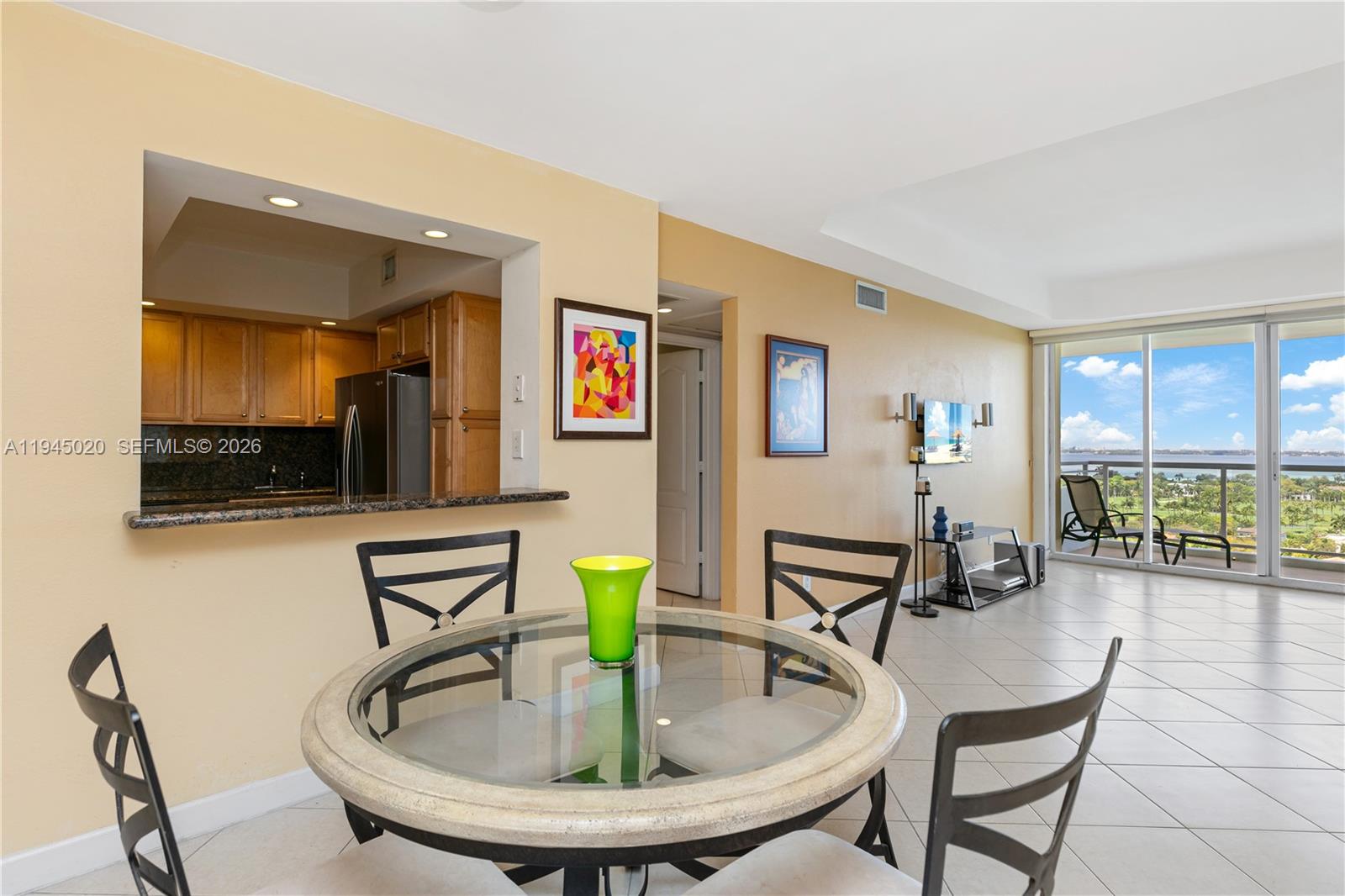 5600 Collins Ave 17J