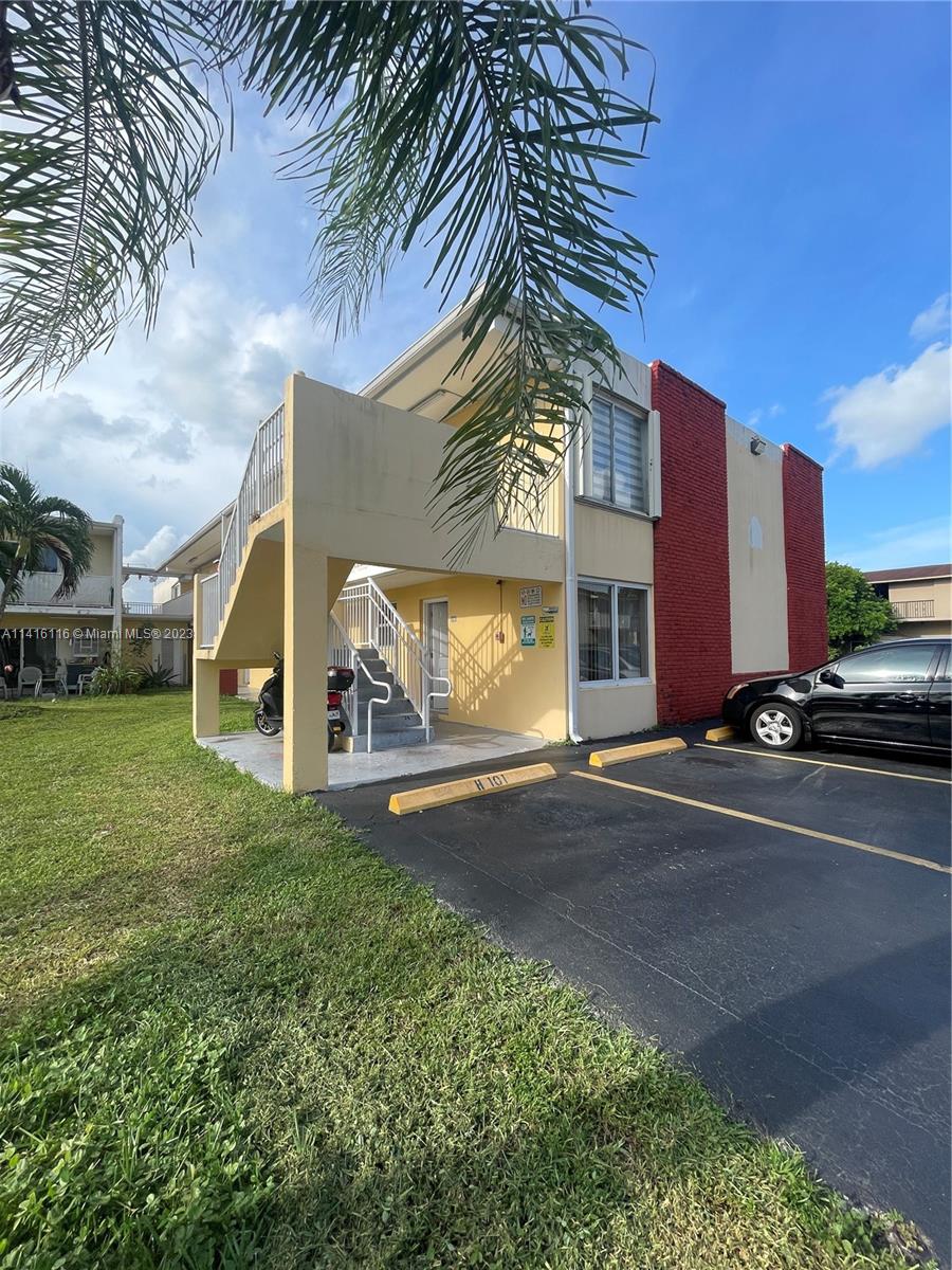 A Cozy, Beautiful and Totally Remodeled Corner 1/1 Apartment with new Walls new Floors, Granite Counter-Tops, Impact Doors and Windows a Walking Closet, Gas Range, Very Well Located walking distance from Publix,Westland Mall, Restaurants. No pets allowed for association