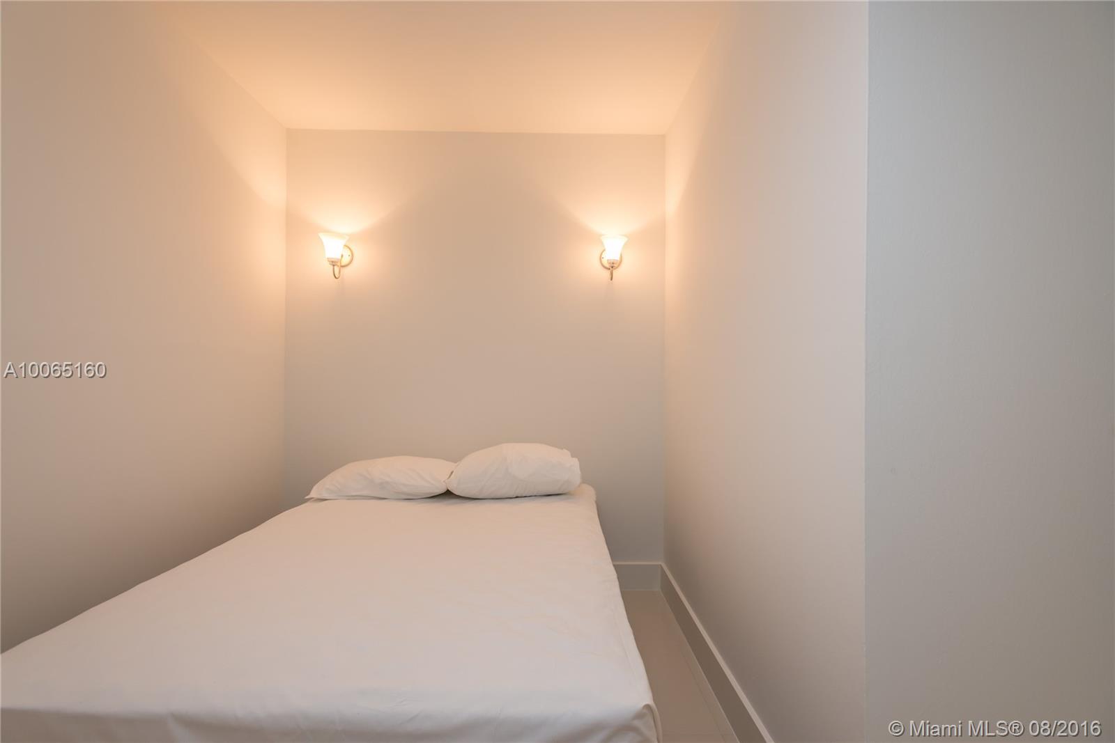 Roney Palace Condo - Residential Lease