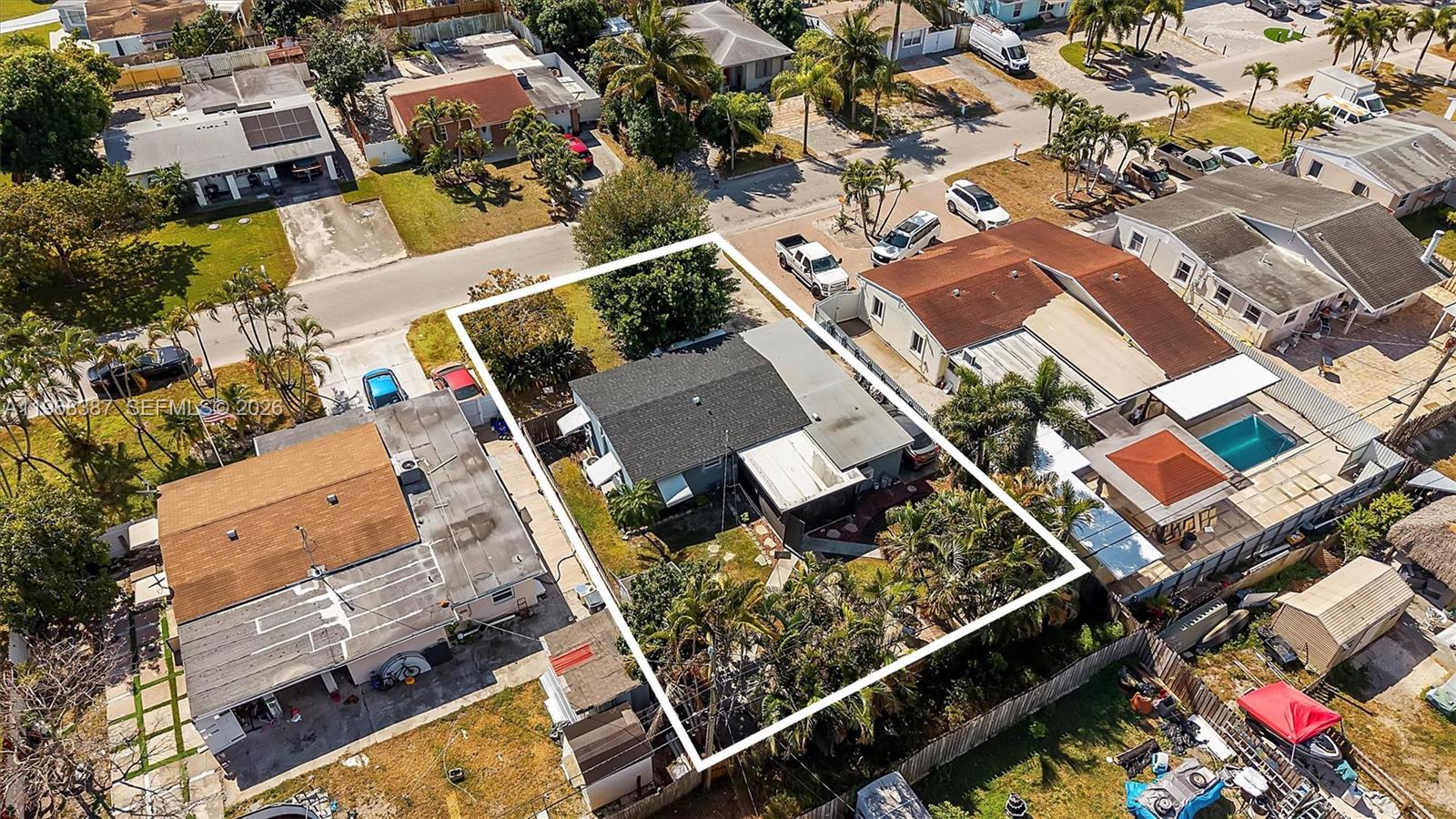 ENGLEWOOD MANOR - Residential