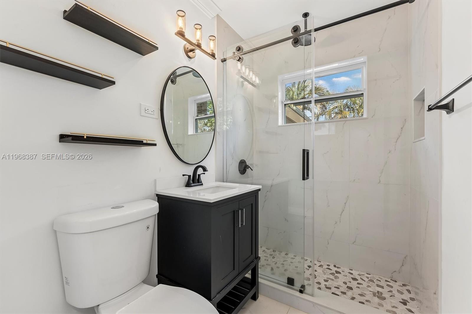 ENGLEWOOD MANOR - Residential