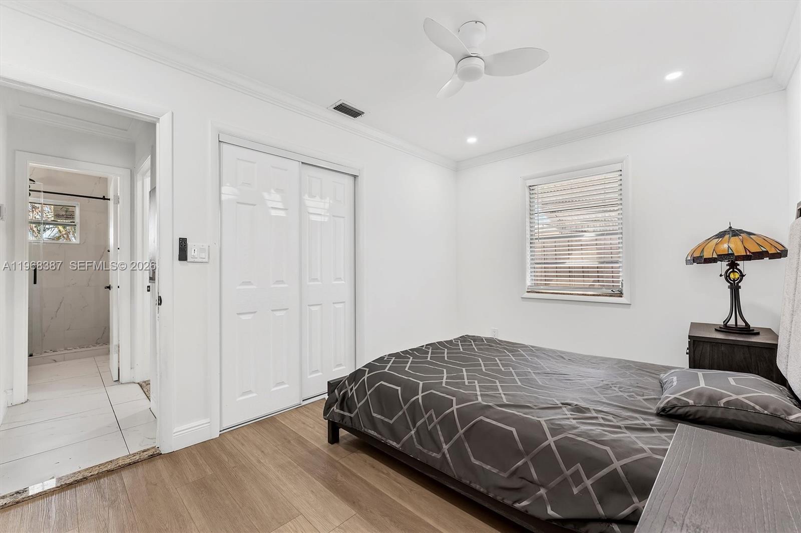 ENGLEWOOD MANOR - Residential