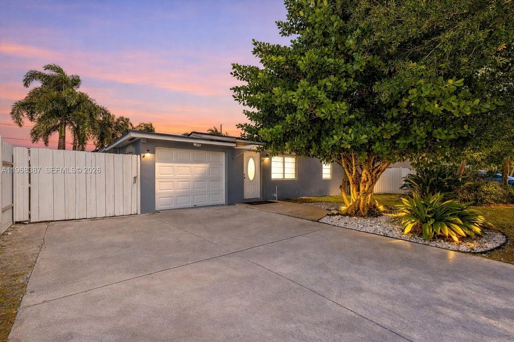 Photo of 3006 Giuliano Ave, Lake Worth, FL 33461 (MLS # A11968387)