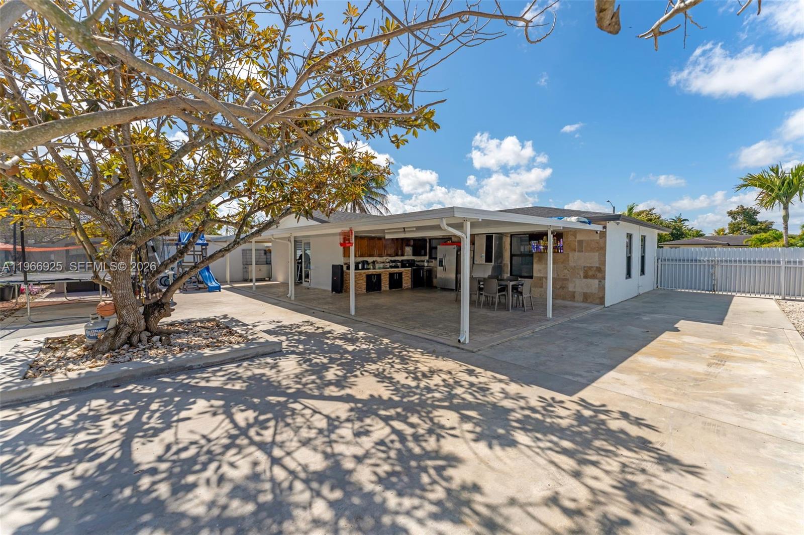 PRINCETONIAN WEST - Residential