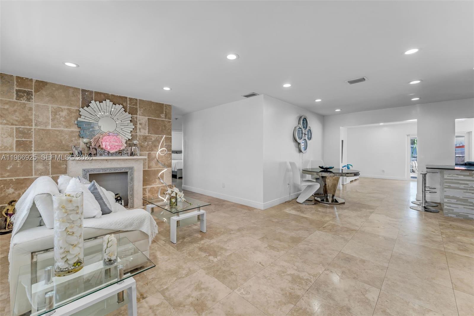 PRINCETONIAN WEST - Residential