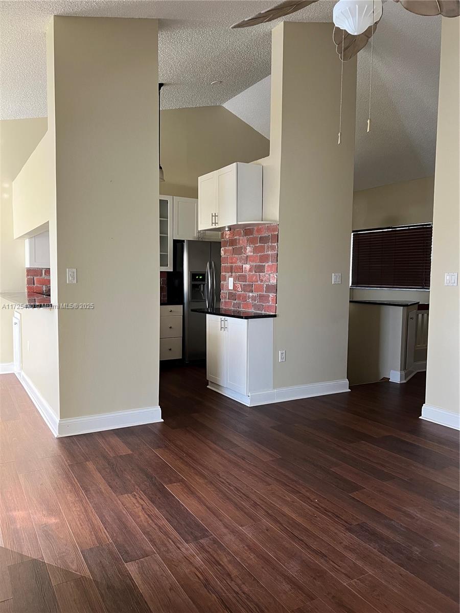 STERLING VILLAGES OF PALM - Residential Lease
