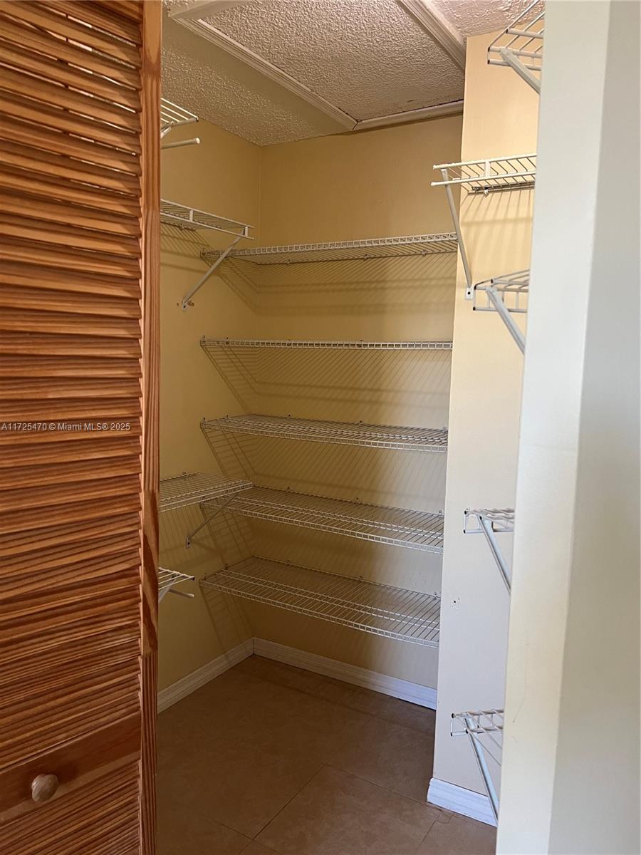 STERLING VILLAGES OF PALM - Residential Lease
