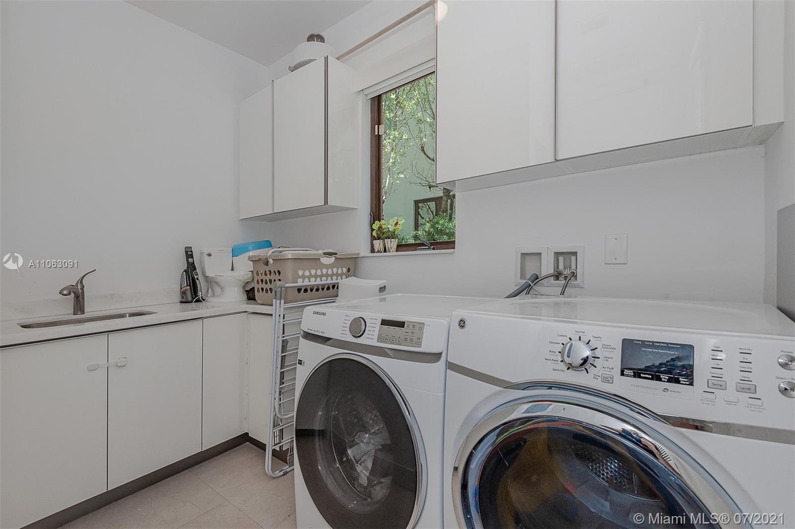 BRICKELL FLAGLER - Residential