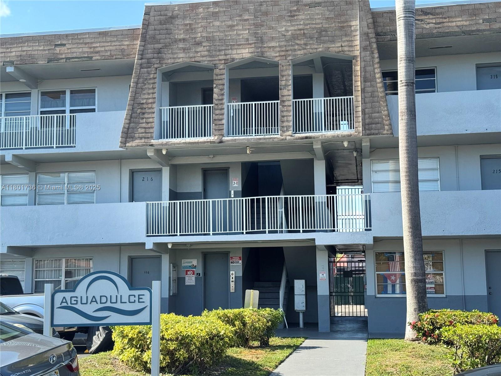 Rental Property at 11195 Sw 1st St 214, Sweetwater, Miami-Dade County, Florida - Bedrooms: 2 
Bathrooms: 1  - $2,100 MO.