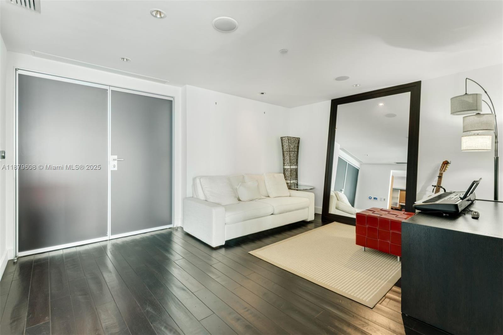 JADE RESIDENCES AT BRICKE - Residential Lease