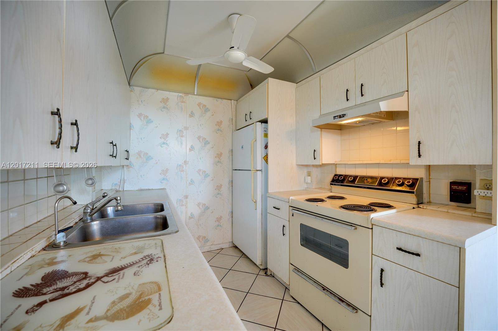 CORNWALL AT CENTURY VILLA - Residential