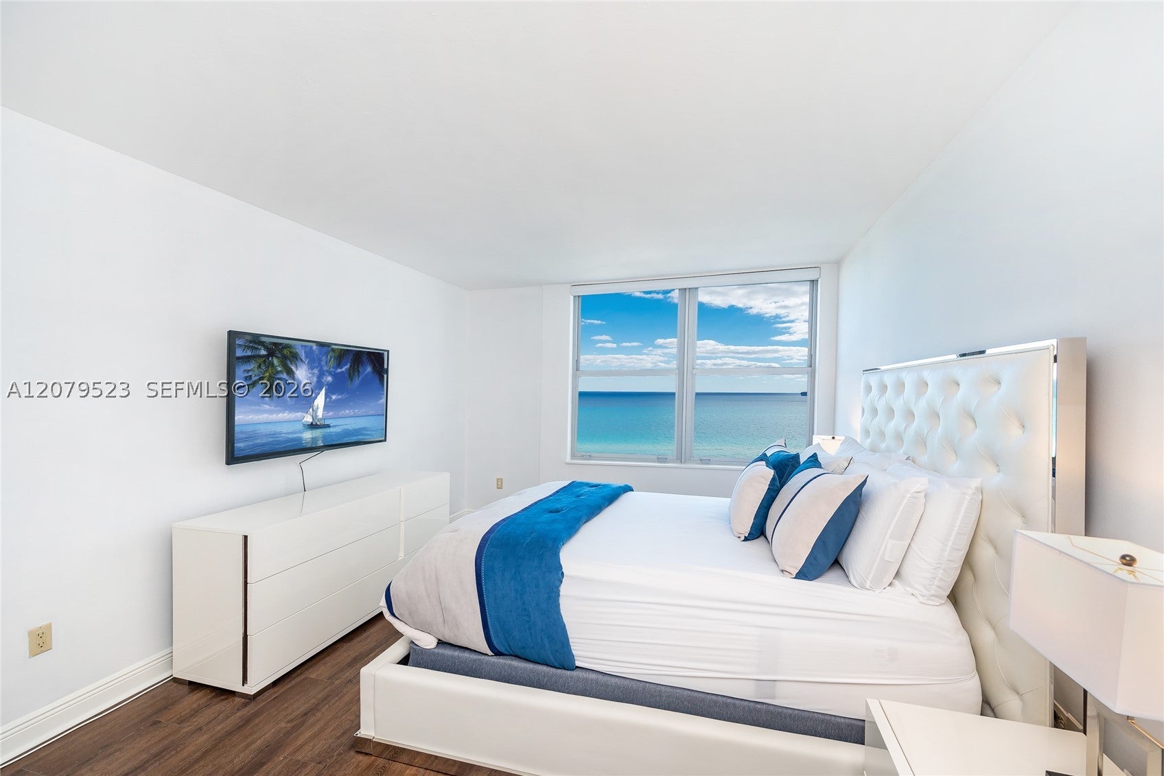 2899 Collins Ave 1505