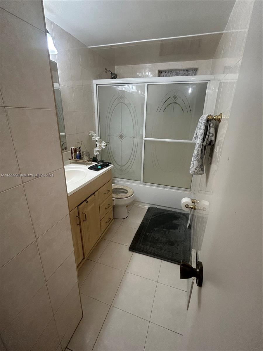 FOX CHASE CONDO #1 - Residential