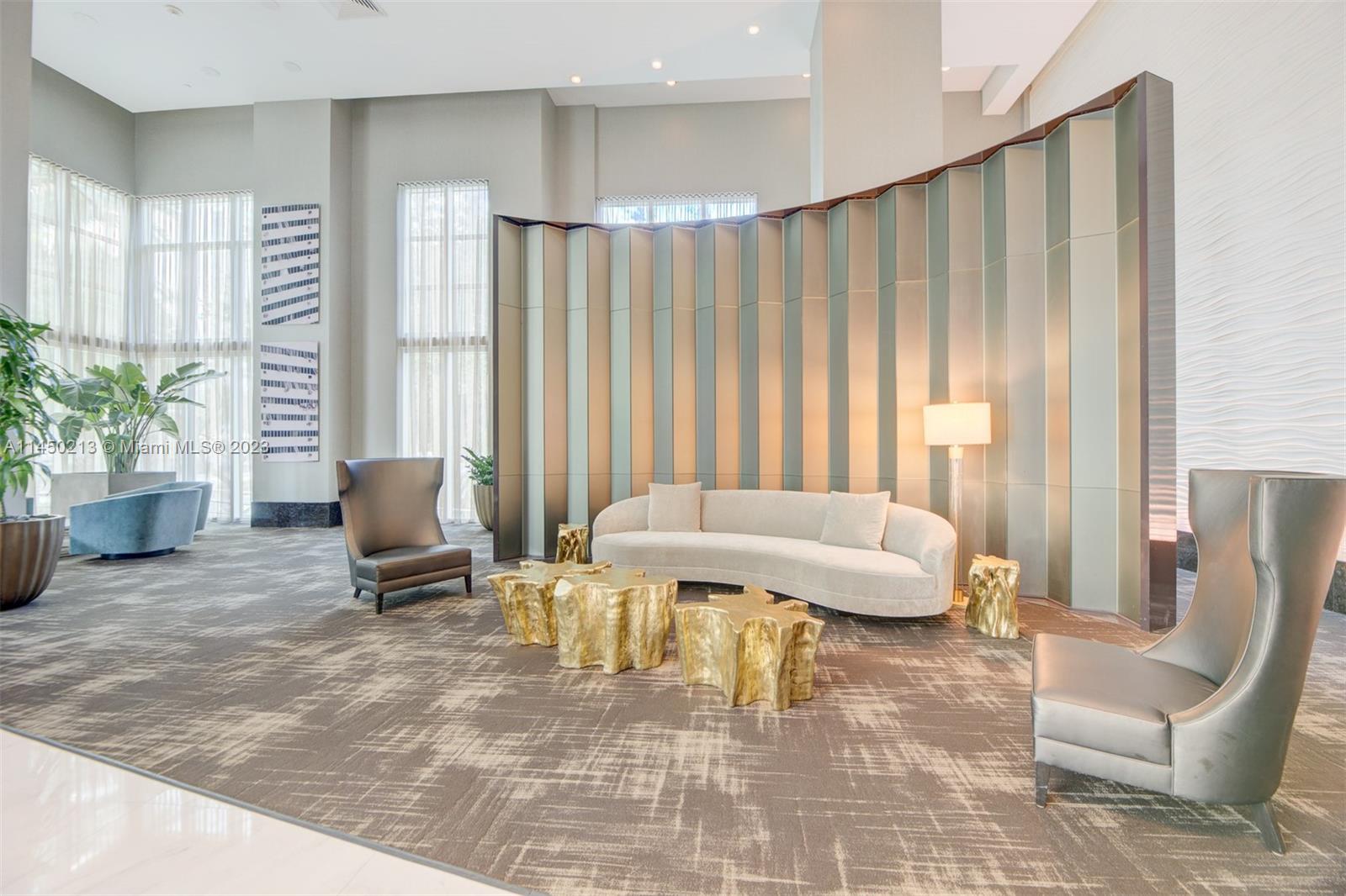 THE PLAZA 901 BRICKELL CO - Residential