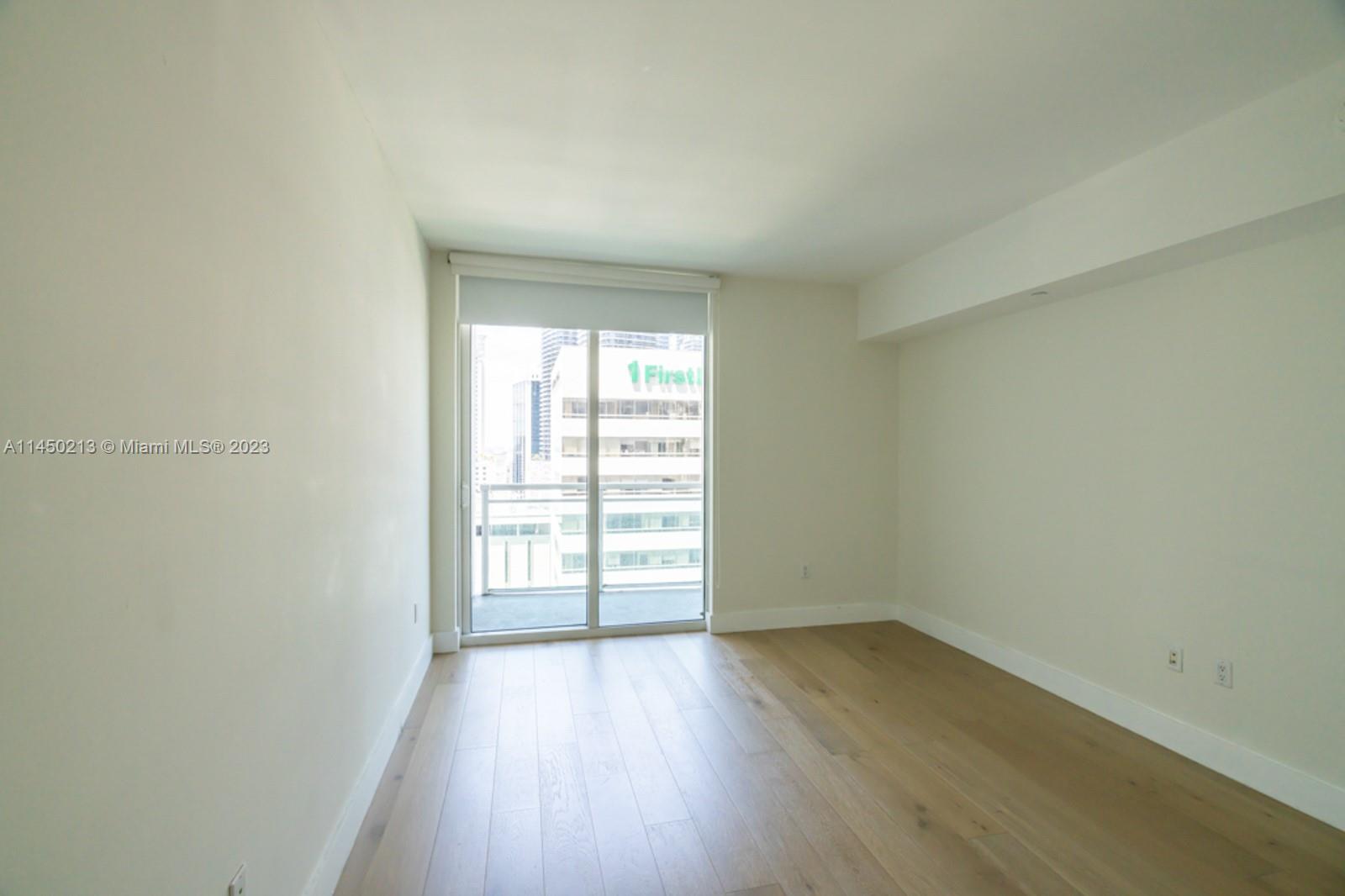 THE PLAZA 901 BRICKELL CO - Residential