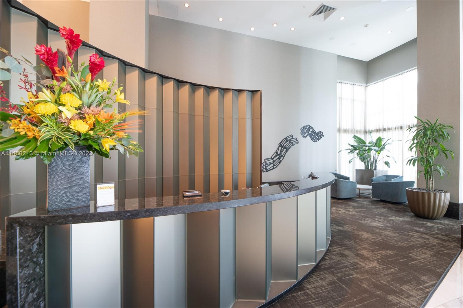 THE PLAZA 901 BRICKELL CO - Residential