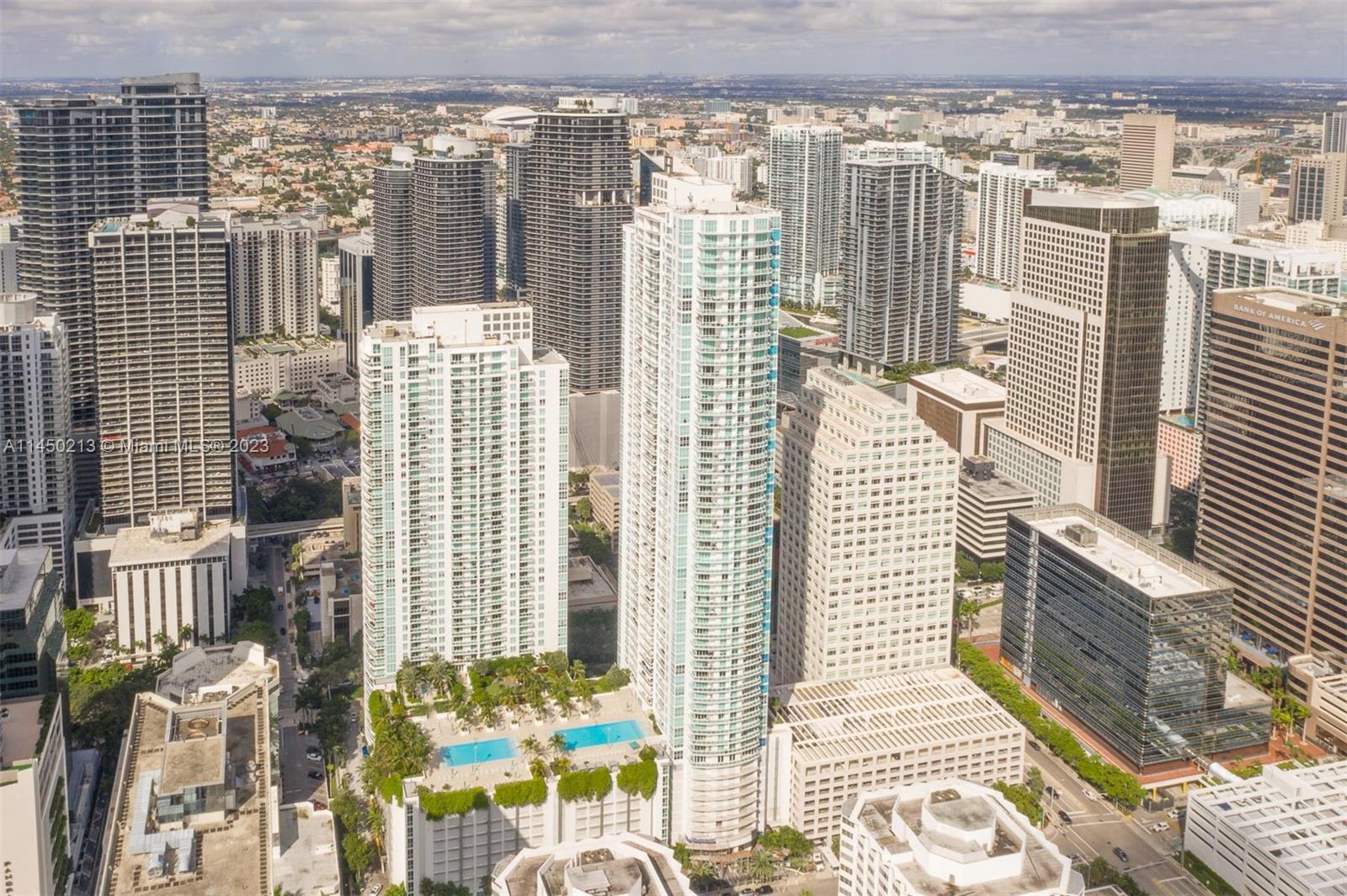 THE PLAZA 901 BRICKELL CO - Residential