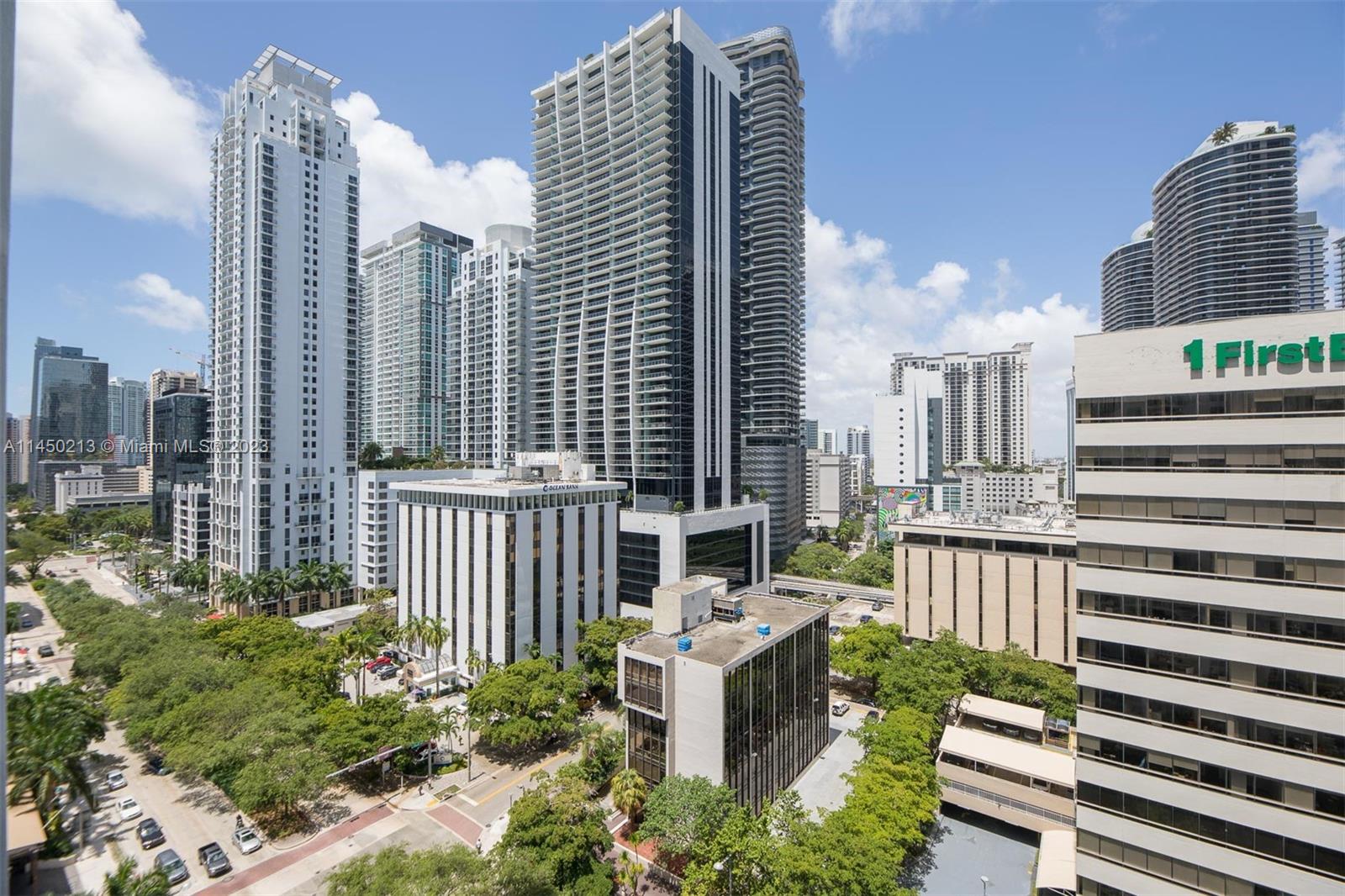 THE PLAZA 901 BRICKELL CO - Residential