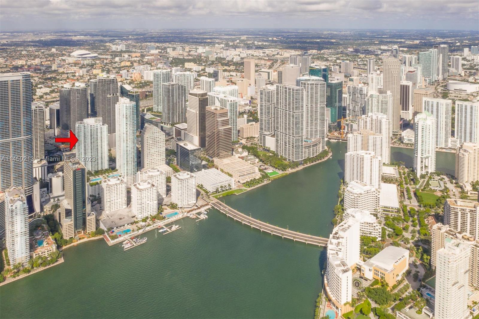 THE PLAZA 901 BRICKELL CO - Residential