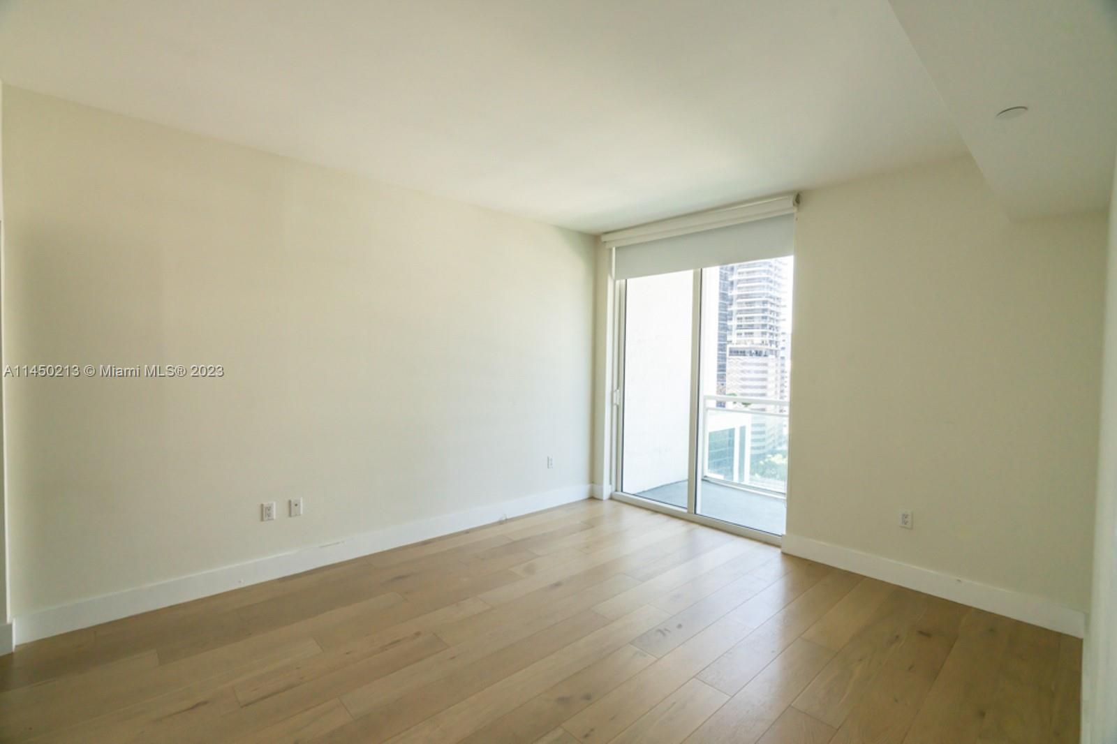 THE PLAZA 901 BRICKELL CO - Residential