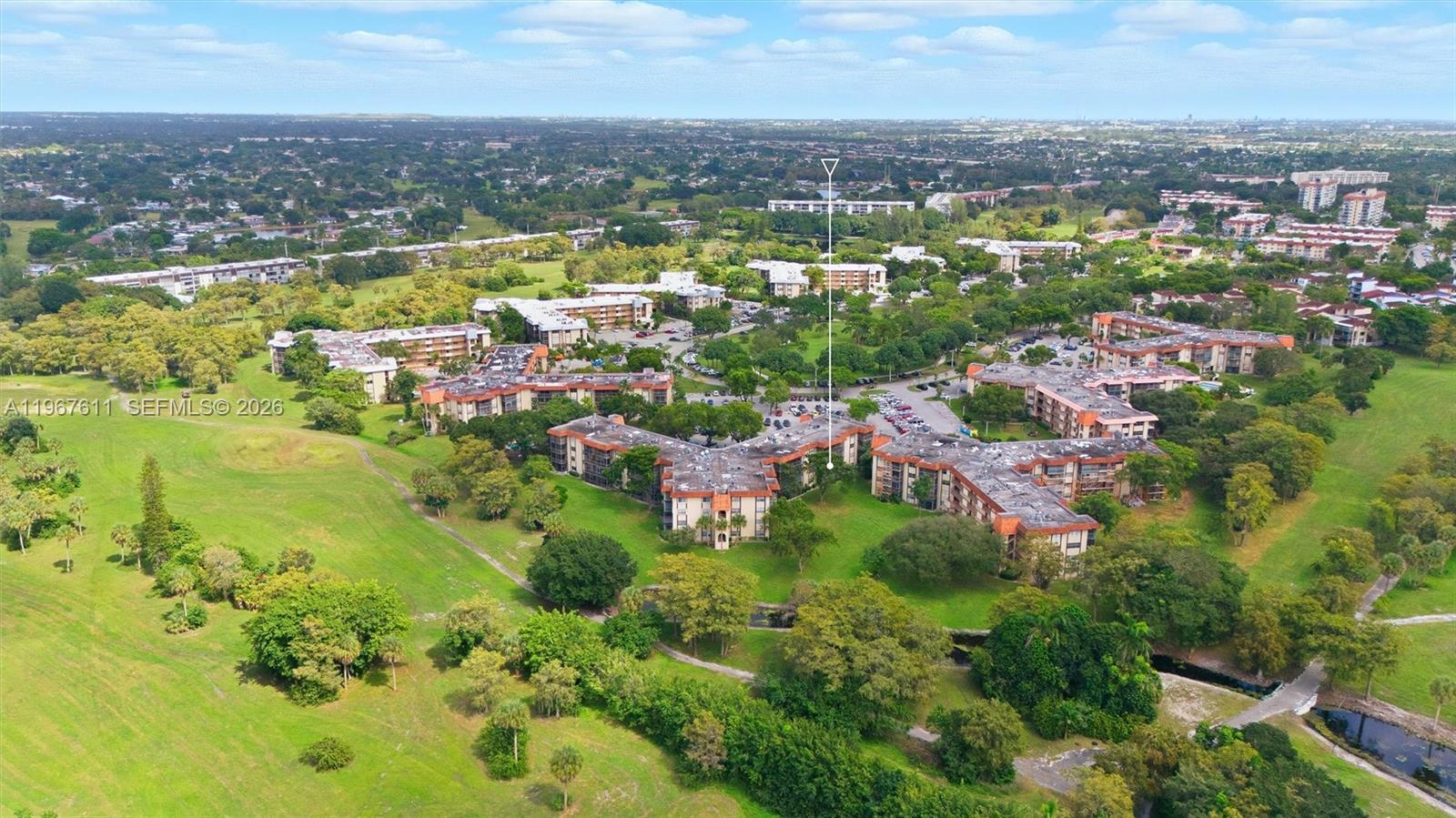 INVERRARY COUNTRY CLUB - Residential