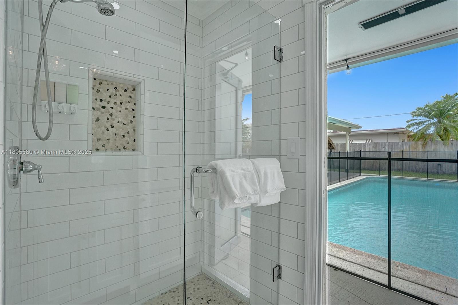 HOLLYWOOD HILLS - Residential Lease