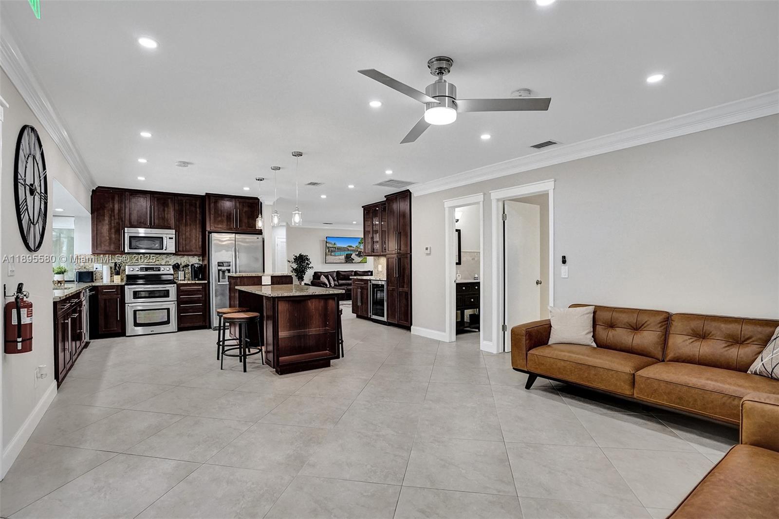 HOLLYWOOD HILLS - Residential Lease