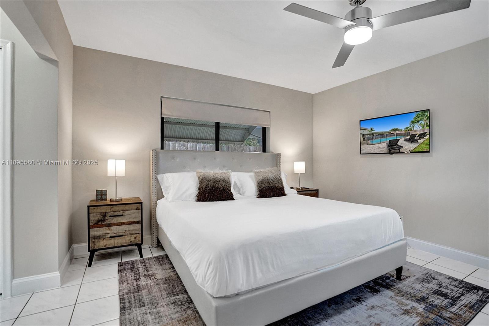 HOLLYWOOD HILLS - Residential Lease