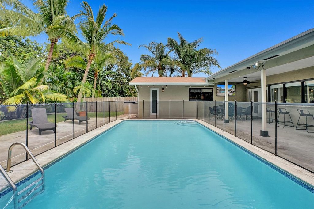 Photo of 4233 Van Buren St, Hollywood, FL 33021 (MLS # A11895580)