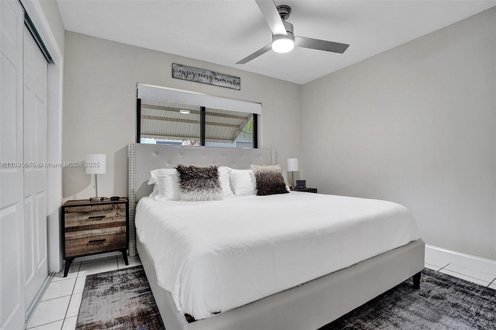 HOLLYWOOD HILLS - Residential Lease