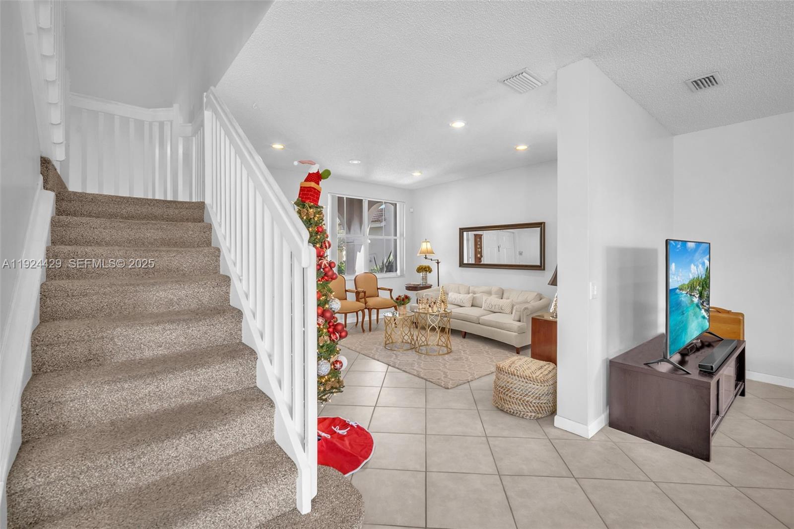 SECTOR 2-PARCELS 1 2 3 4 - Residential Lease