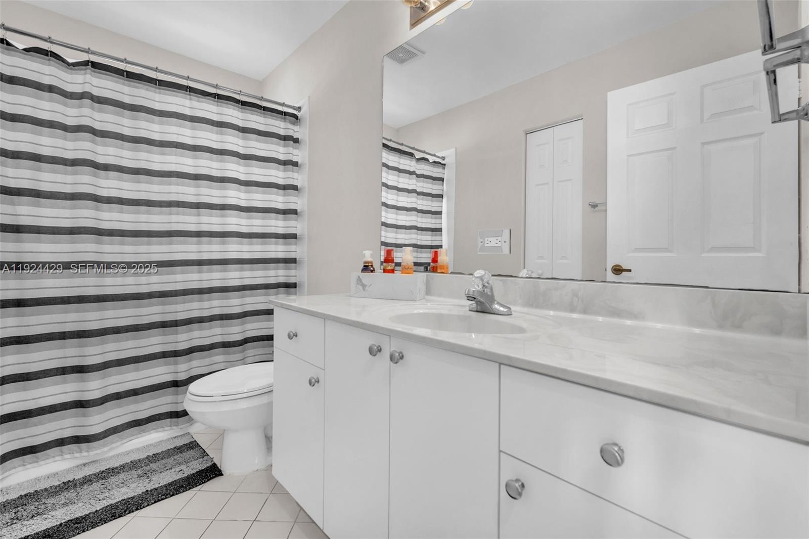 SECTOR 2-PARCELS 1 2 3 4 - Residential Lease