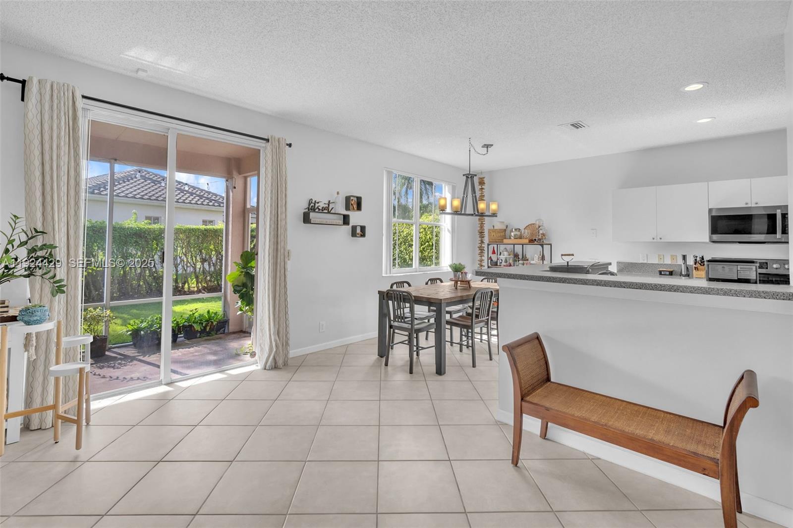 SECTOR 2-PARCELS 1 2 3 4 - Residential Lease