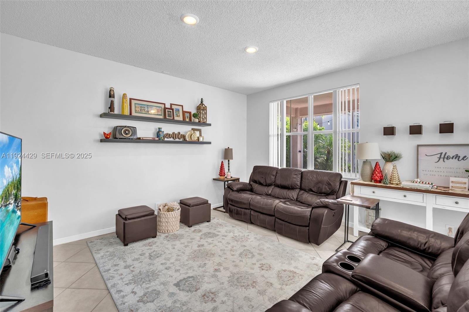 SECTOR 2-PARCELS 1 2 3 4 - Residential Lease