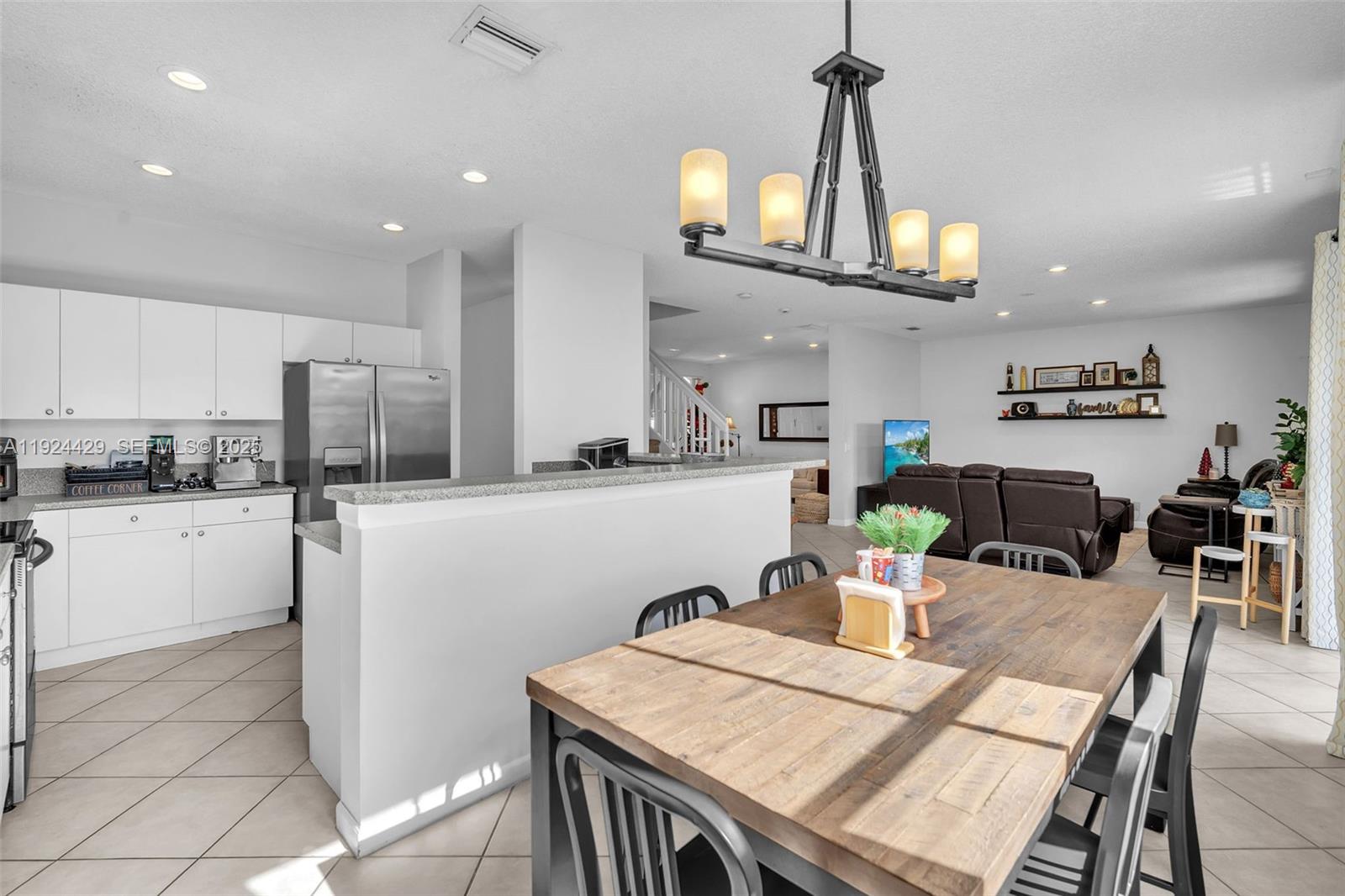 SECTOR 2-PARCELS 1 2 3 4 - Residential Lease