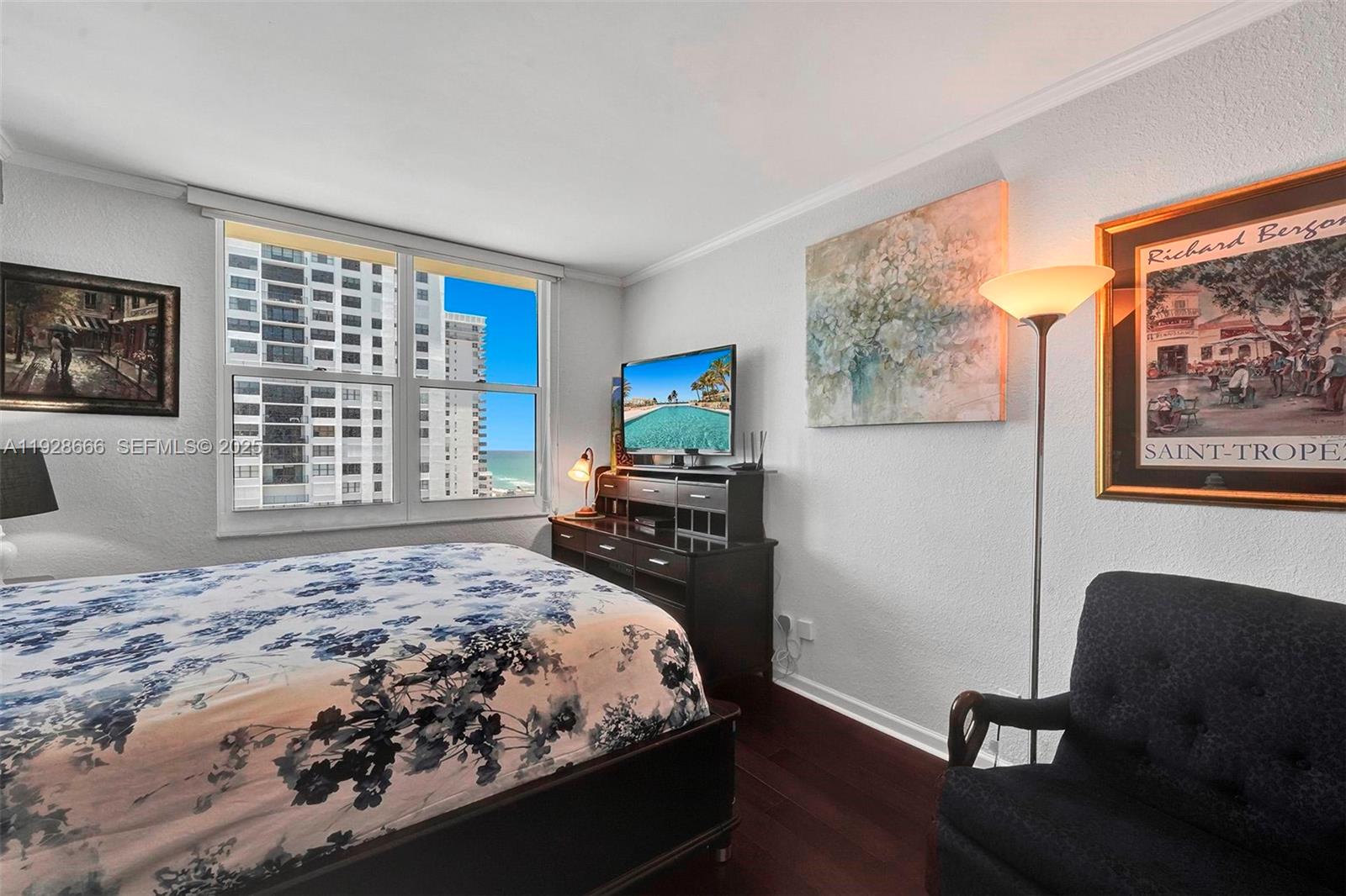 WAVE CONDO - Residential Lease