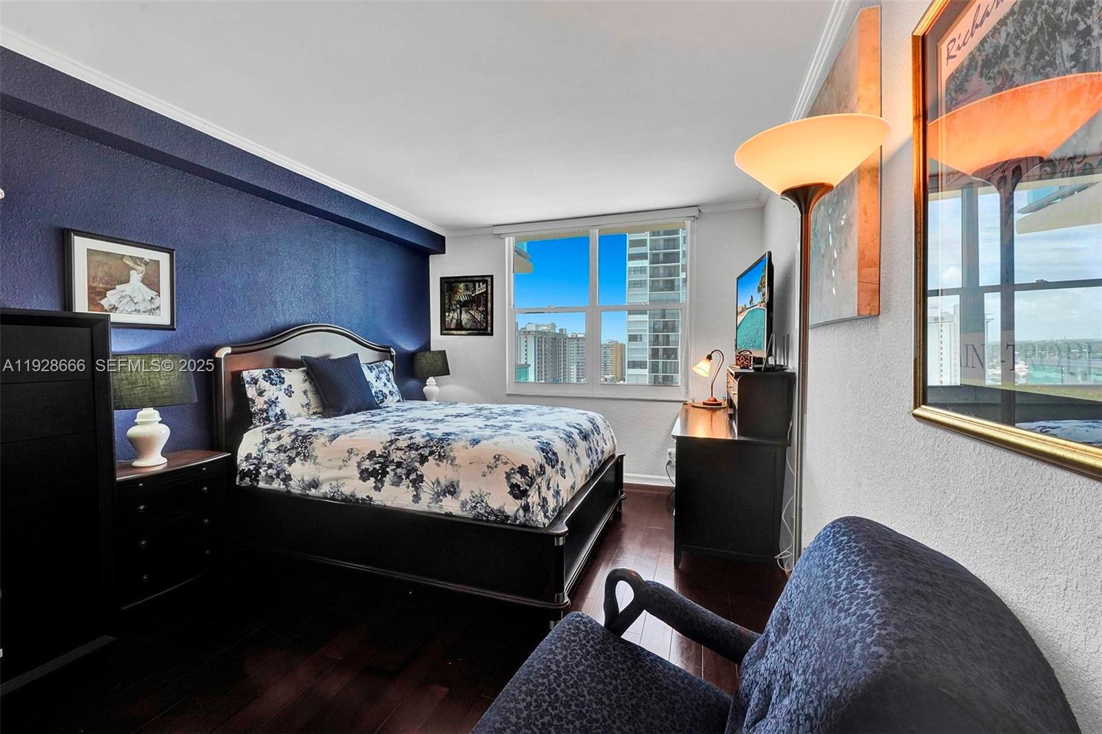 WAVE CONDO - Residential Lease