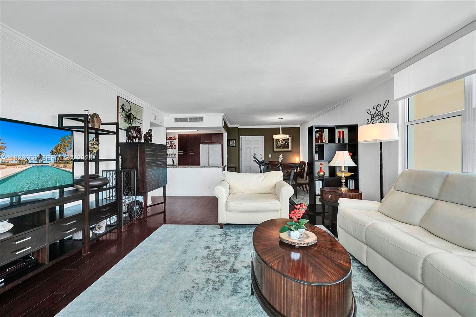 WAVE CONDO - Residential Lease