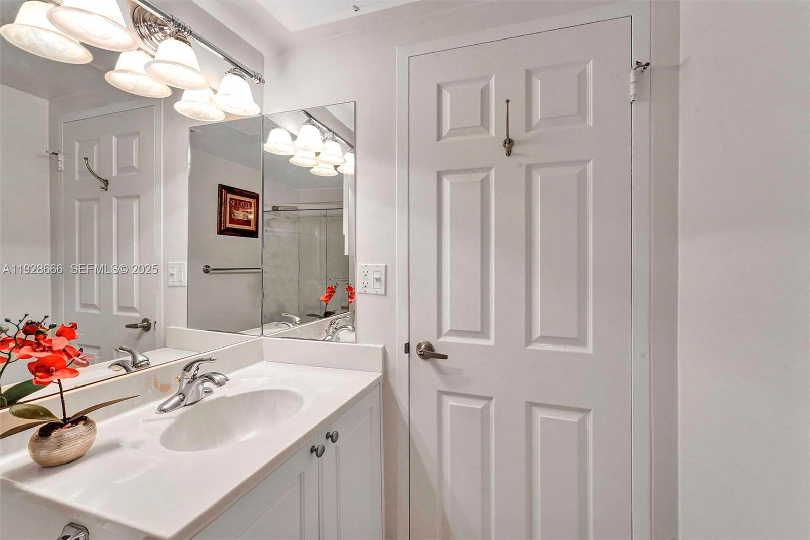 WAVE CONDO - Residential Lease