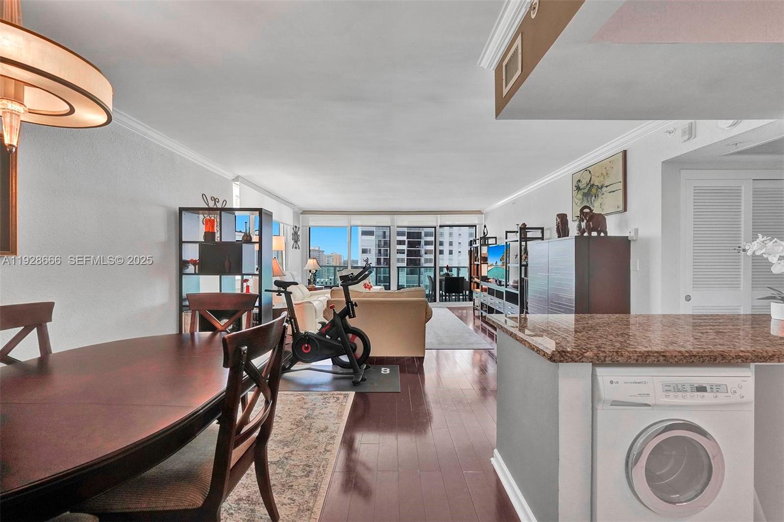 WAVE CONDO - Residential Lease